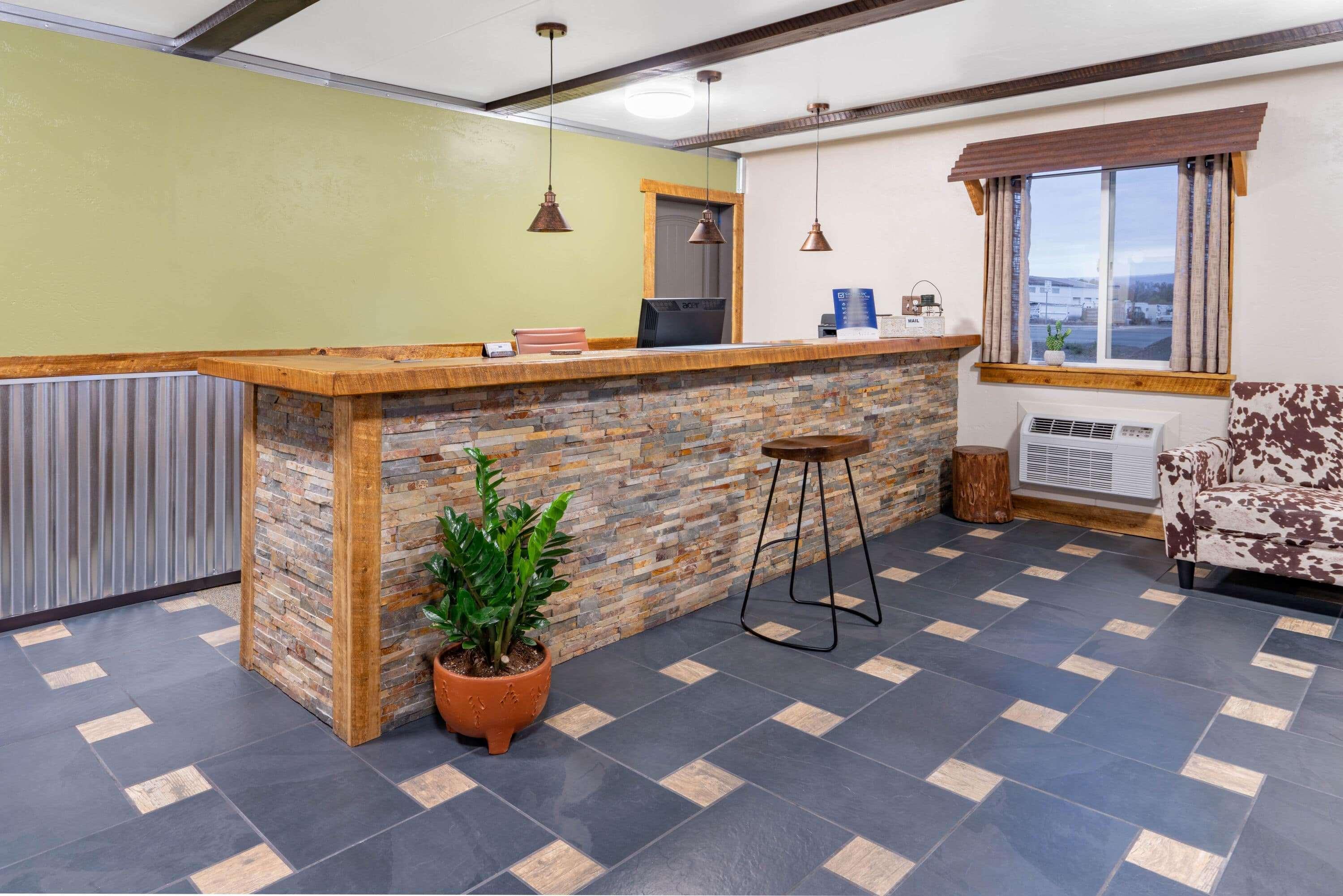 Travelodge By Wyndham Lovell Bighorns Ngoại thất bức ảnh